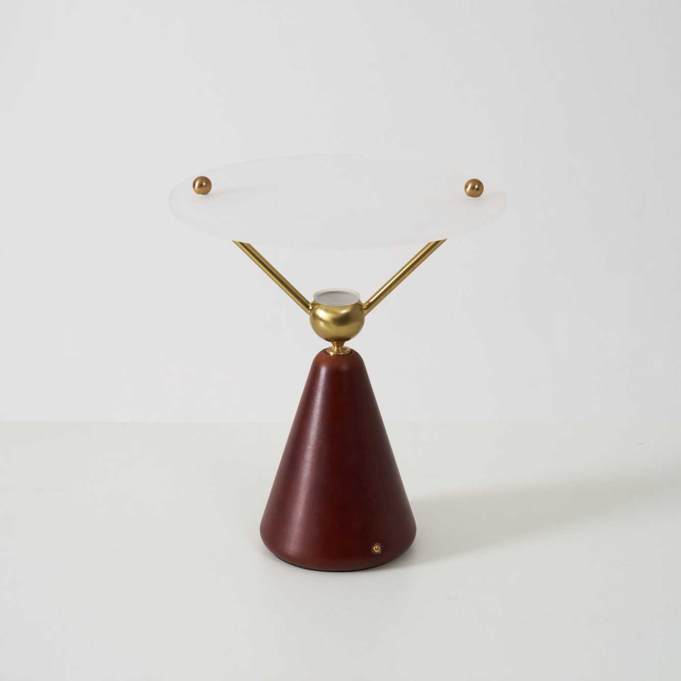 WOW Equoray Table Lamp