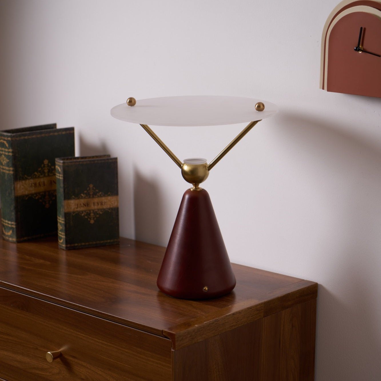 WOW Equoray Table Lamp
