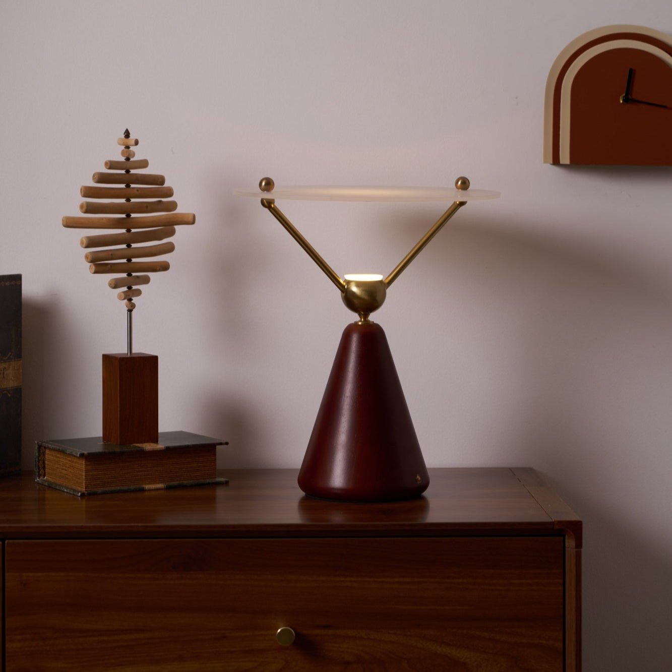 WOW Equoray Table Lamp