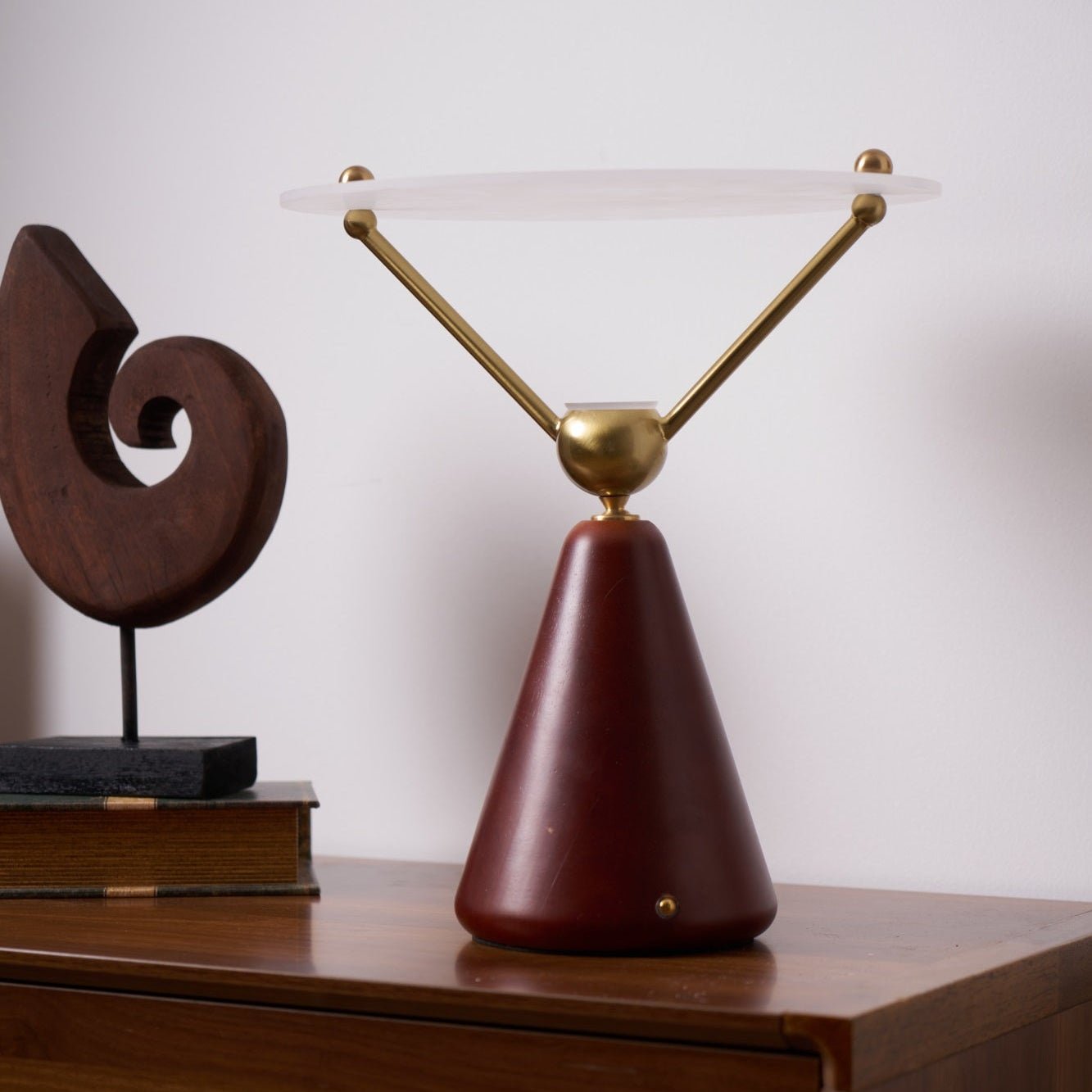 WOW Equoray Table Lamp