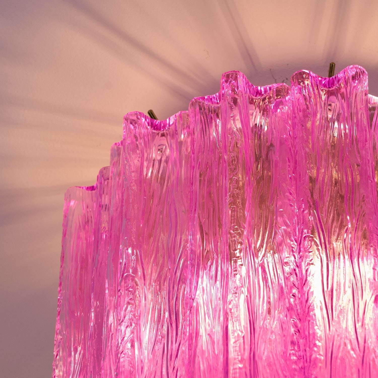 WOW Fiora Rose Red Glass Ceiling Lamp