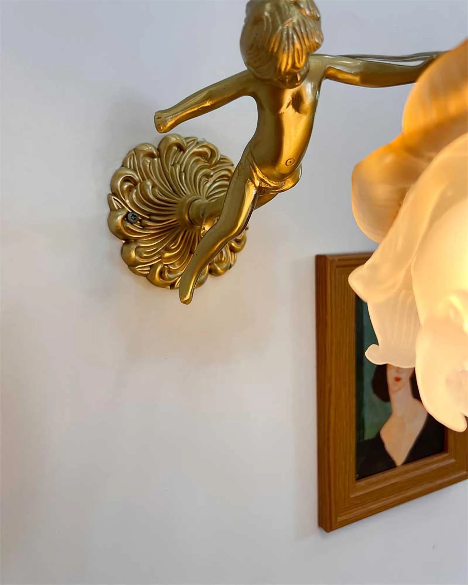 WOW Flying Angel Wall Light