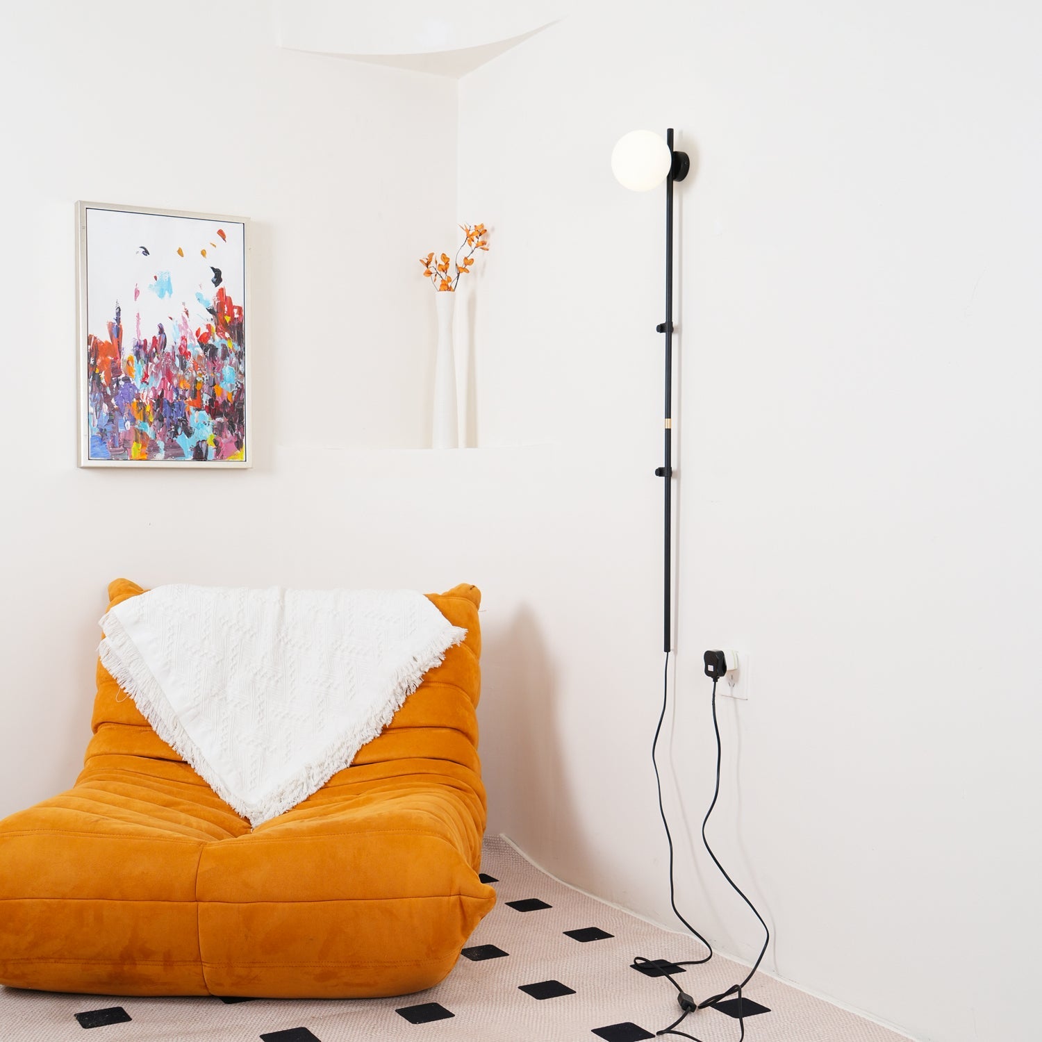 WOW Funiculi Plug In Wall Lamp