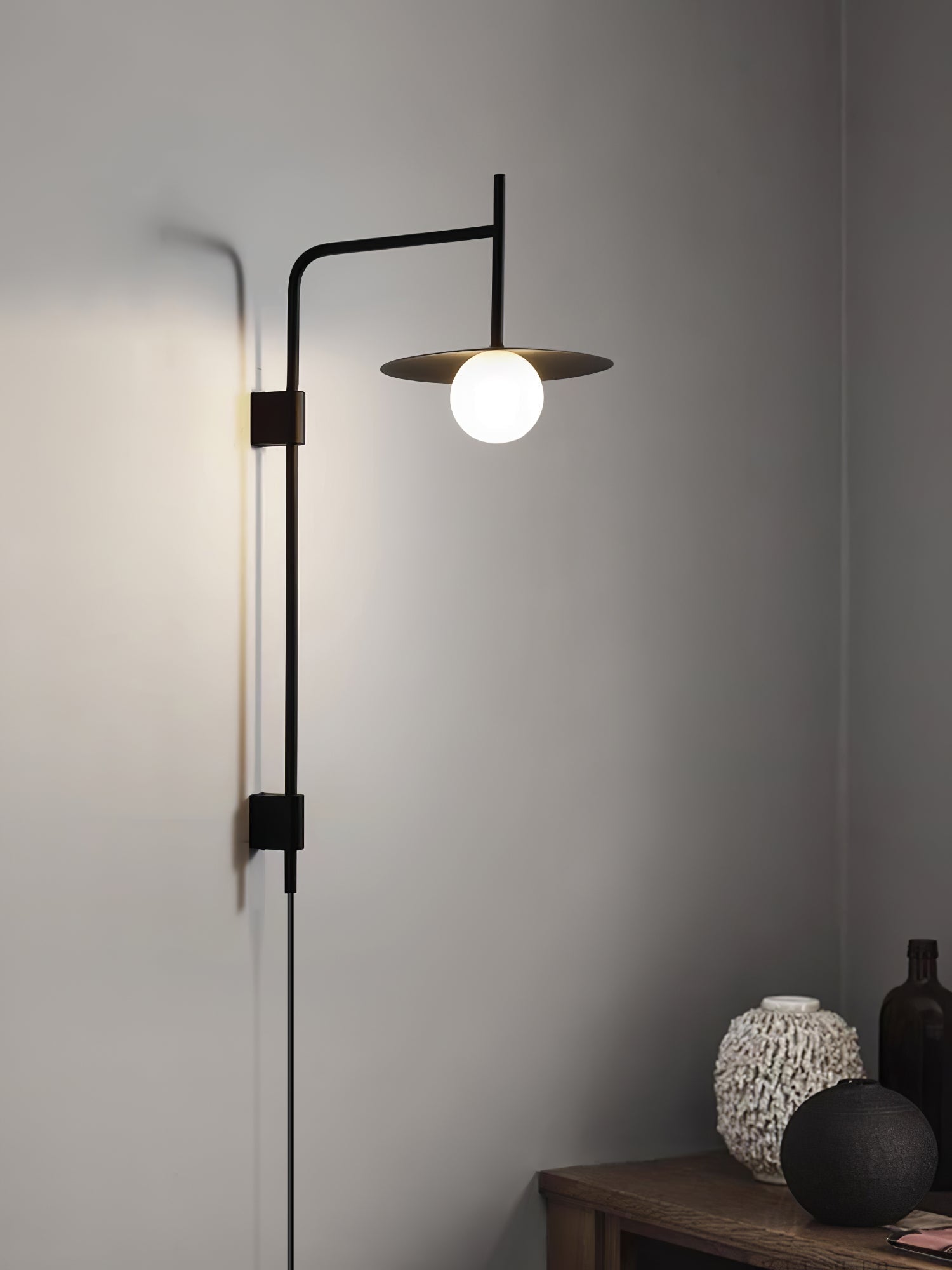 WOW Gea Swing Arm Wall Lamp