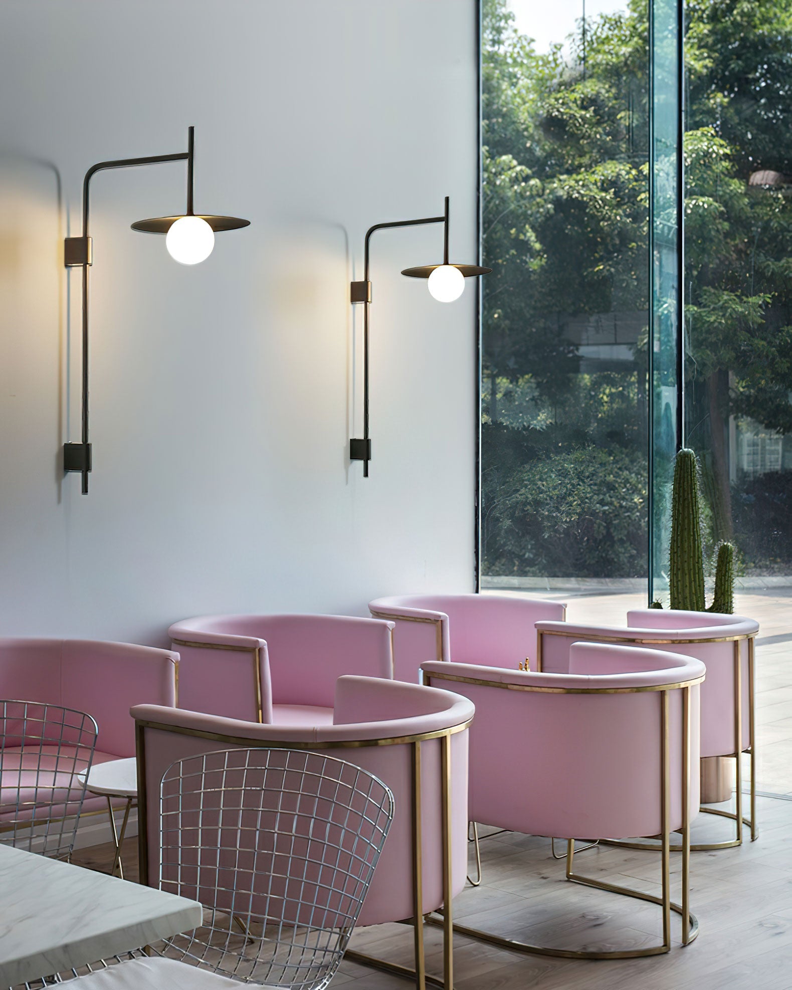 WOW Gea Wall Light
