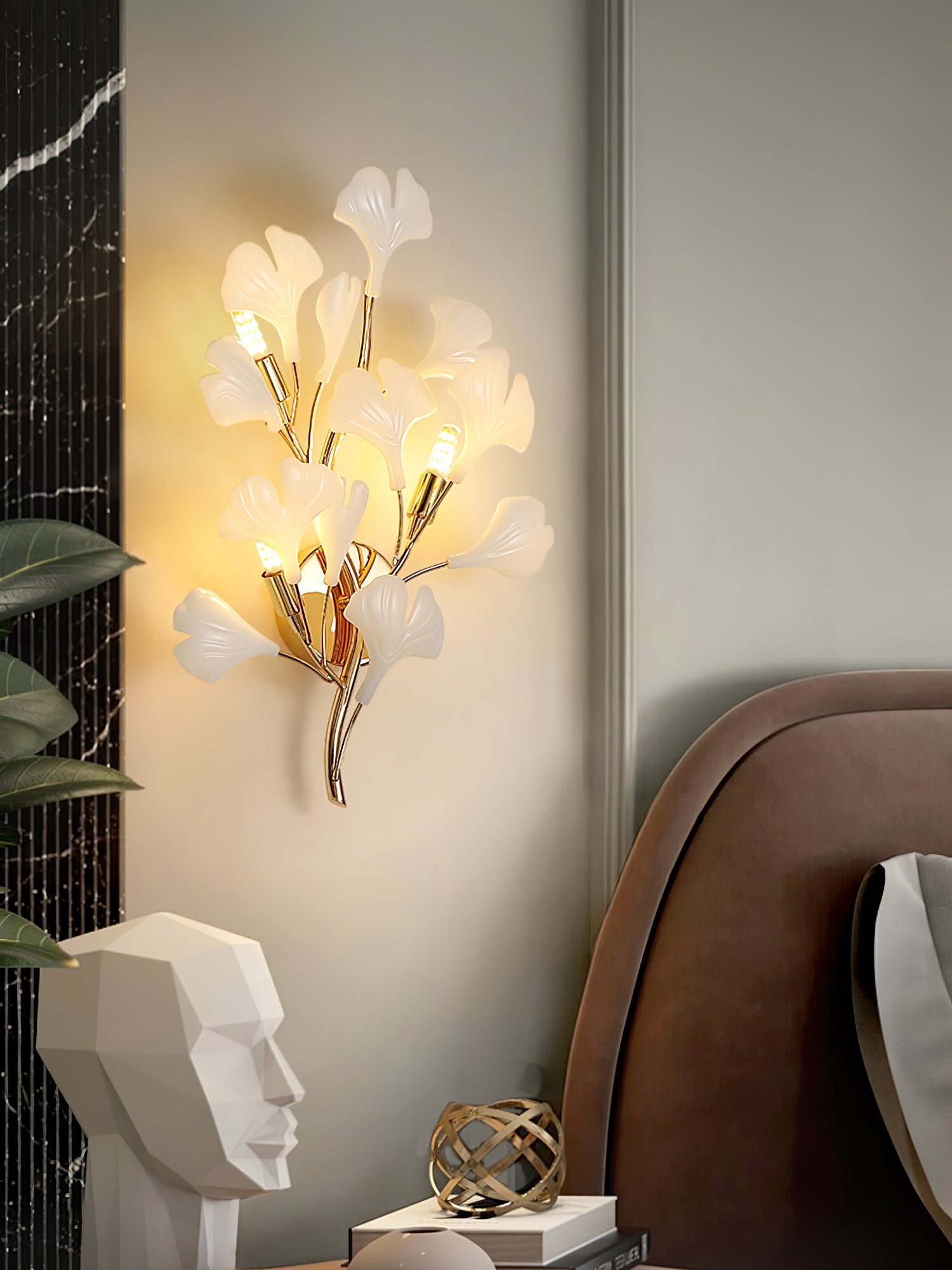 WOW Gingko Wall Lamp