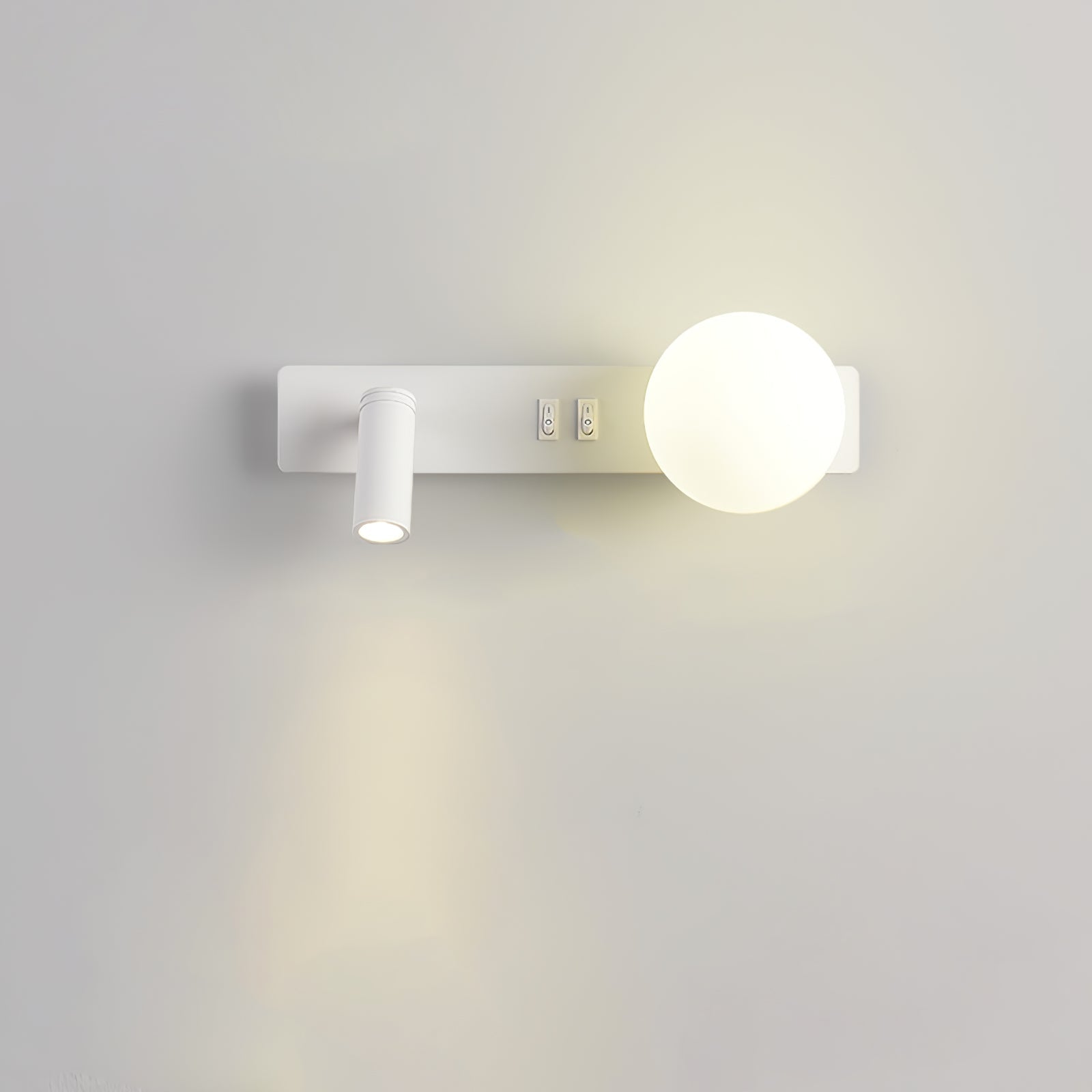 WOW Glos Slim wall lamp