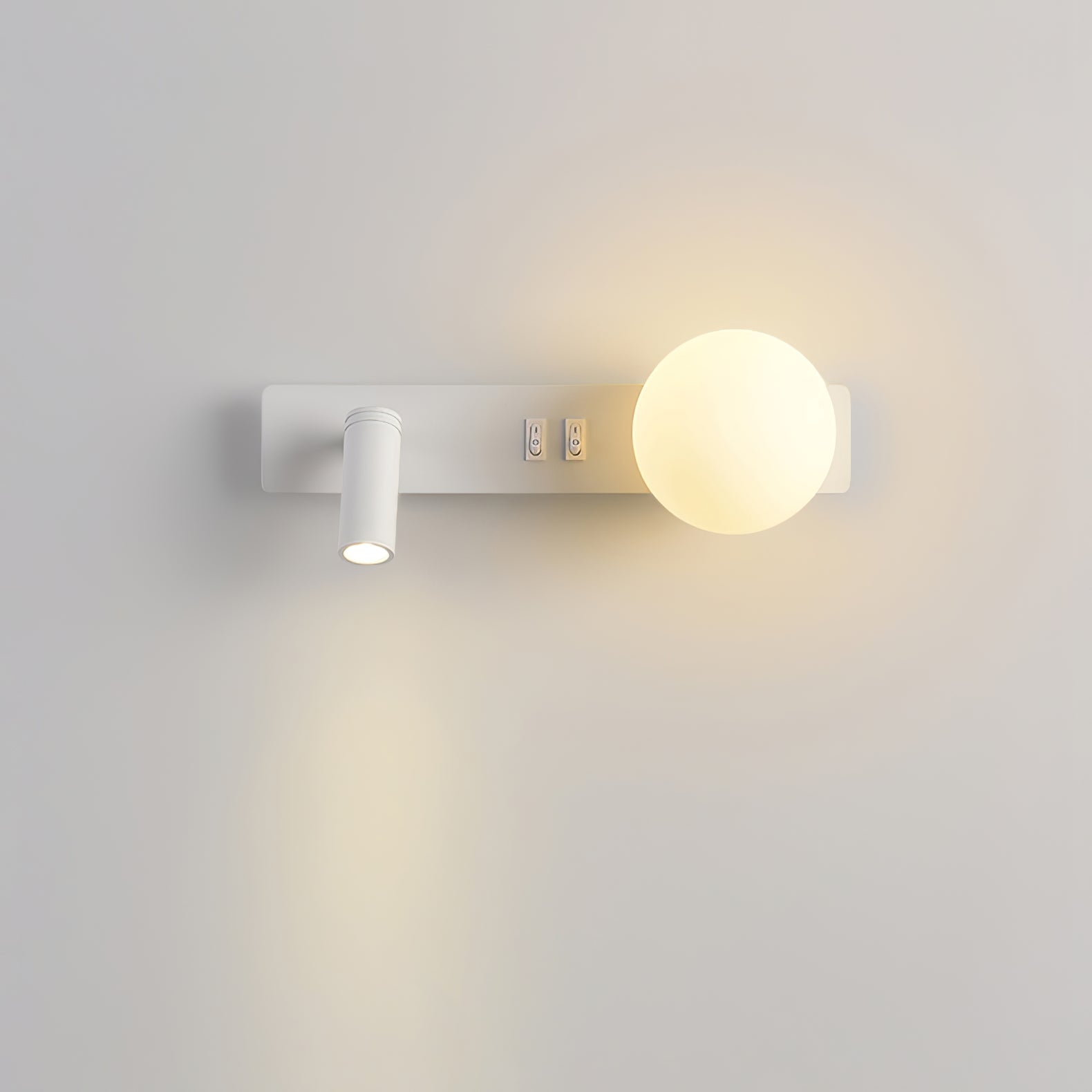 WOW Glos Slim wall lamp