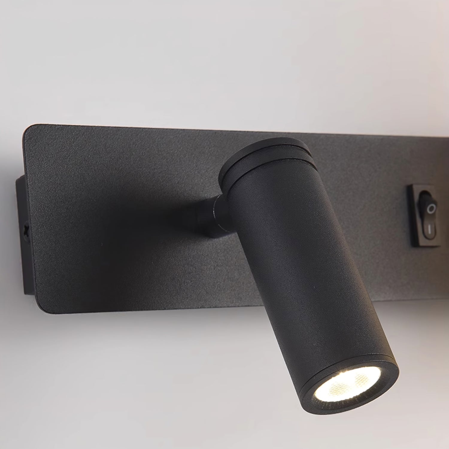 WOW Glos Slim wall lamp