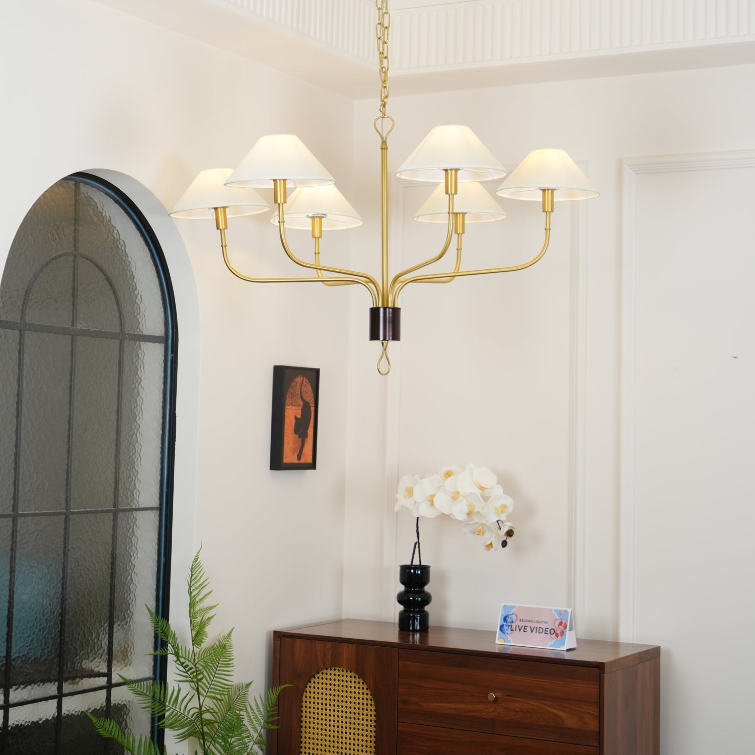 WOW Griffin Staggered Tail Chandelier