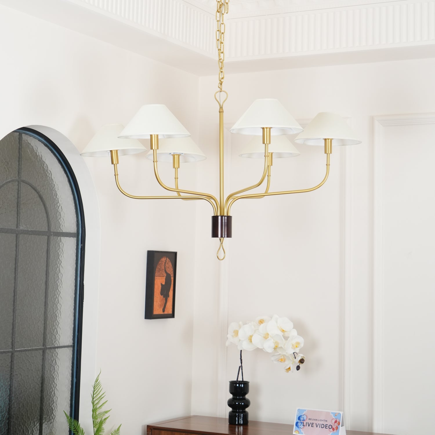WOW Griffin Staggered Tail Chandelier