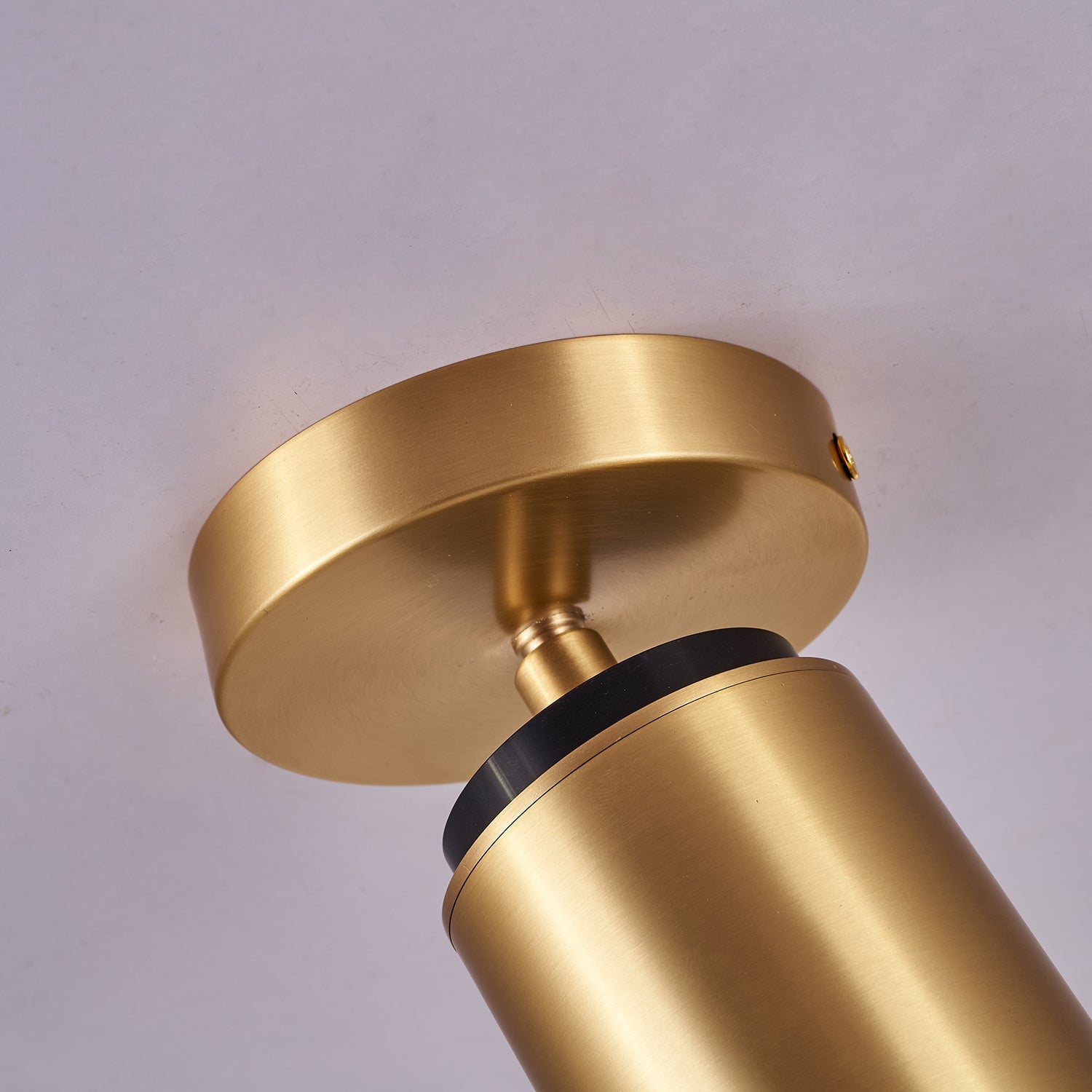 WOW Horizon Brass Spot Light