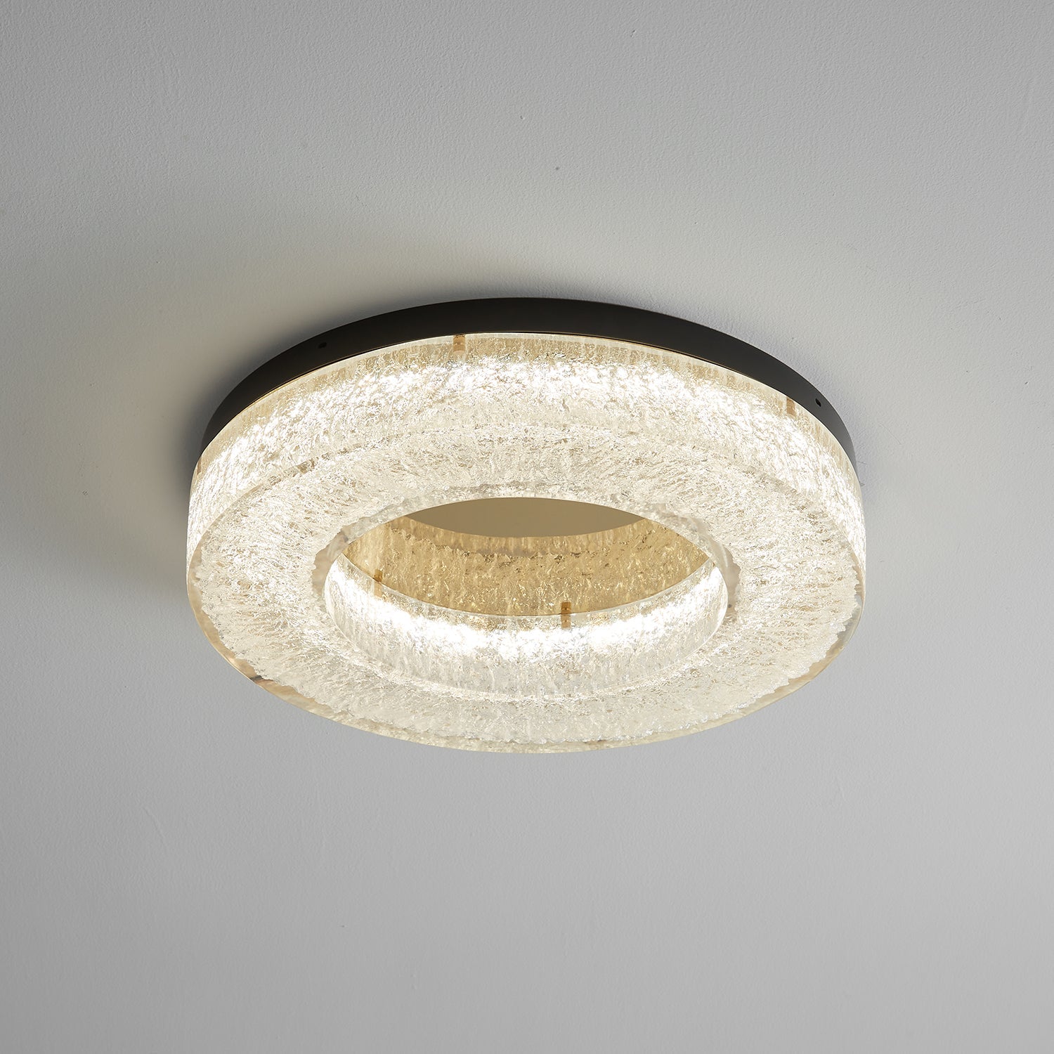 WOW Ice Crack Circle Ceiling Lamp