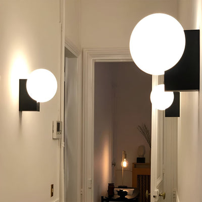 WOW Journey Wall Lamp