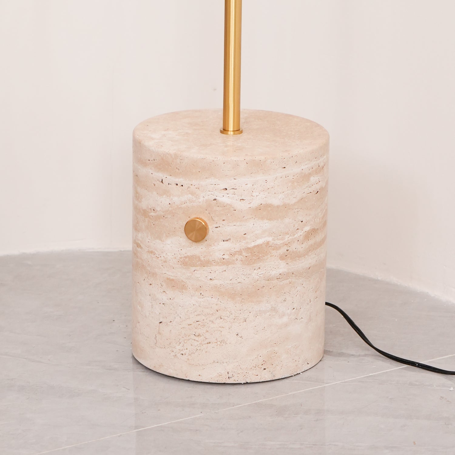 WOW Jwda Floor Lamp