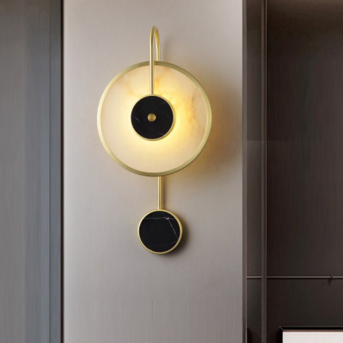 WOW Kandy Alabaster Wall Lamp