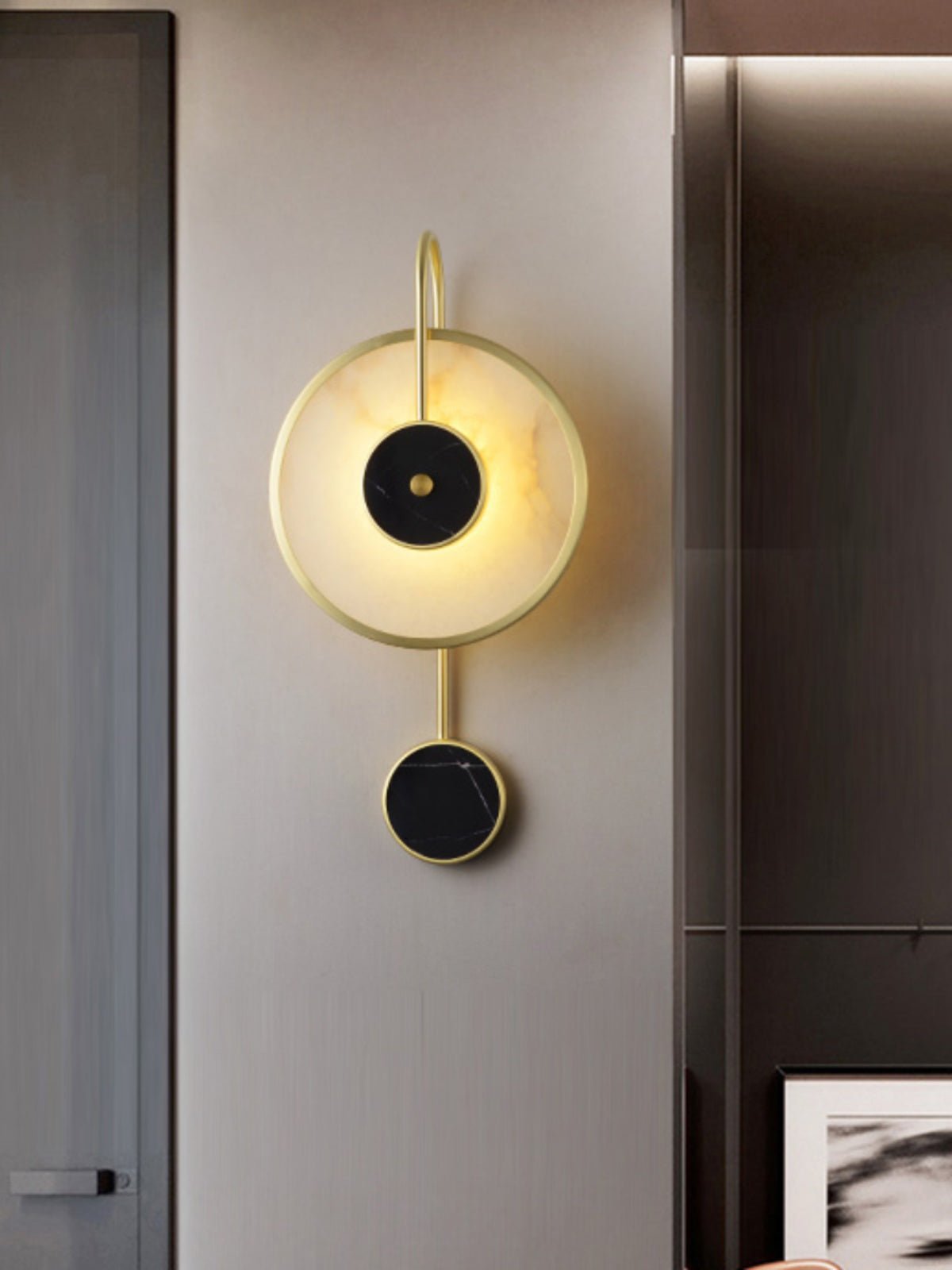 WOW Kandy Alabaster Wall Lamp
