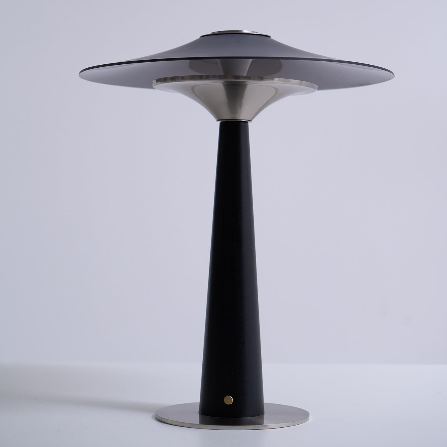 WOW Kizu Peak Table Lamp