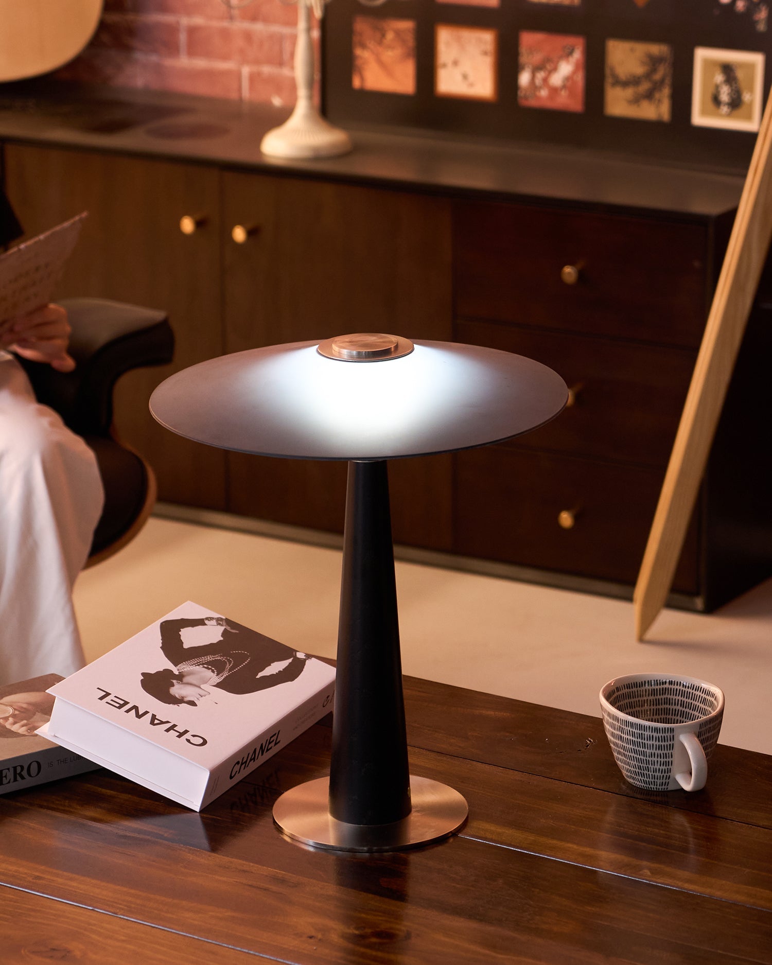 WOW Kizu Peak Table Lamp