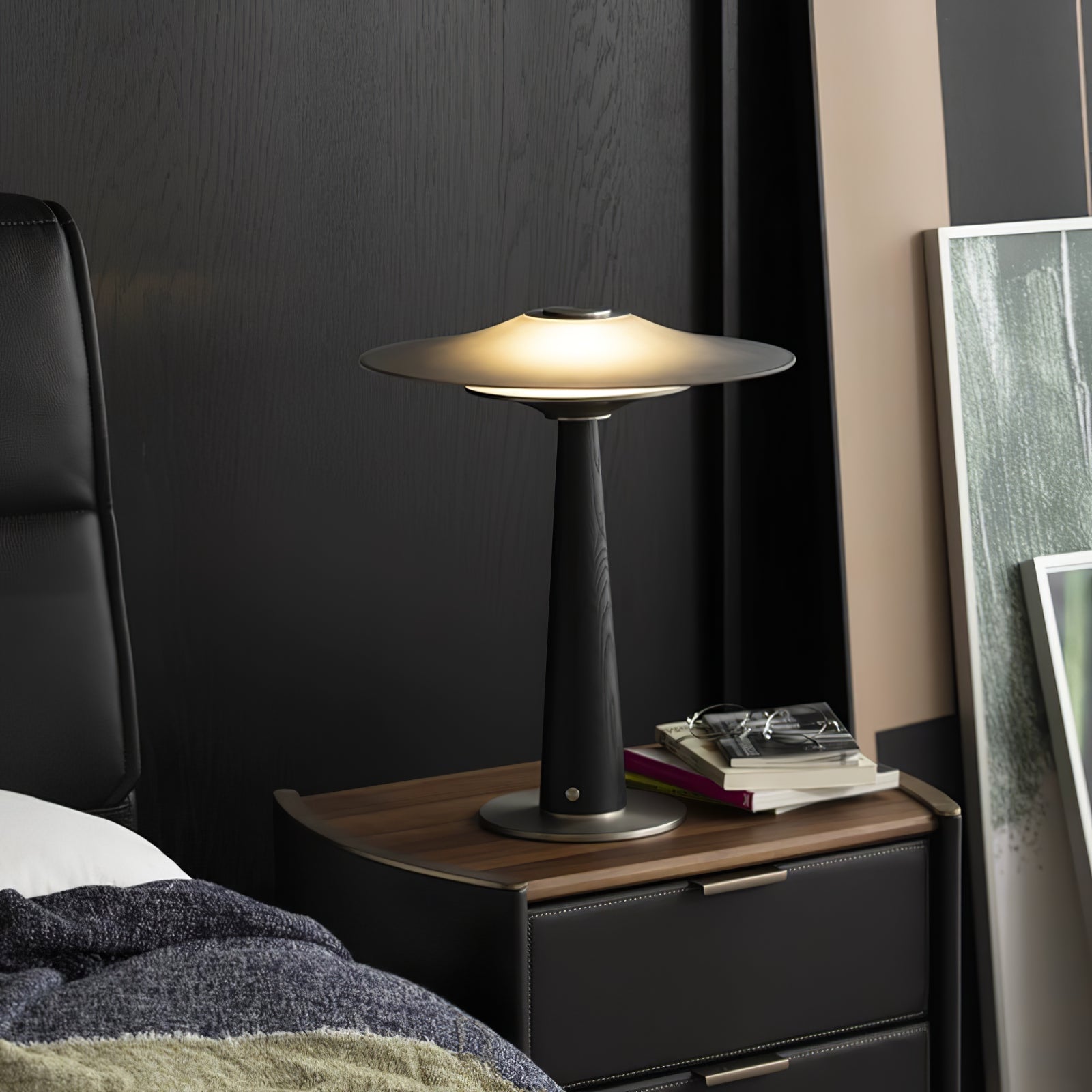 WOW Kizu Peak Table Lamp
