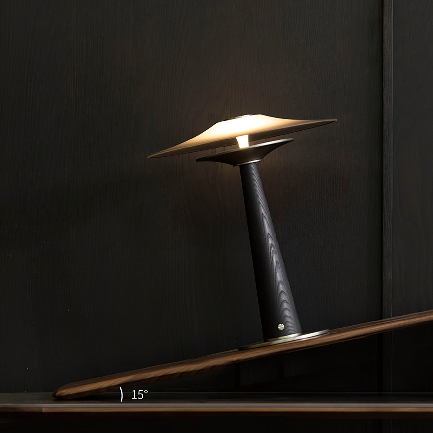 WOW Kizu Peak Table Lamp