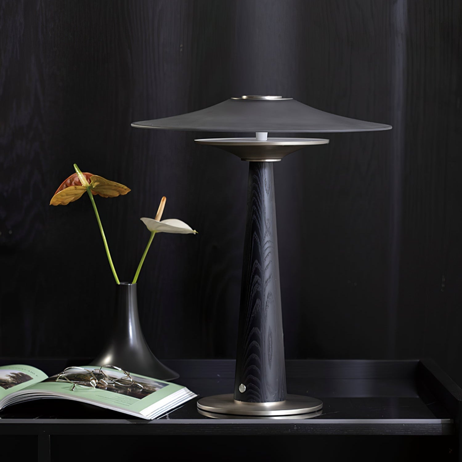 WOW Kizu Peak Table Lamp