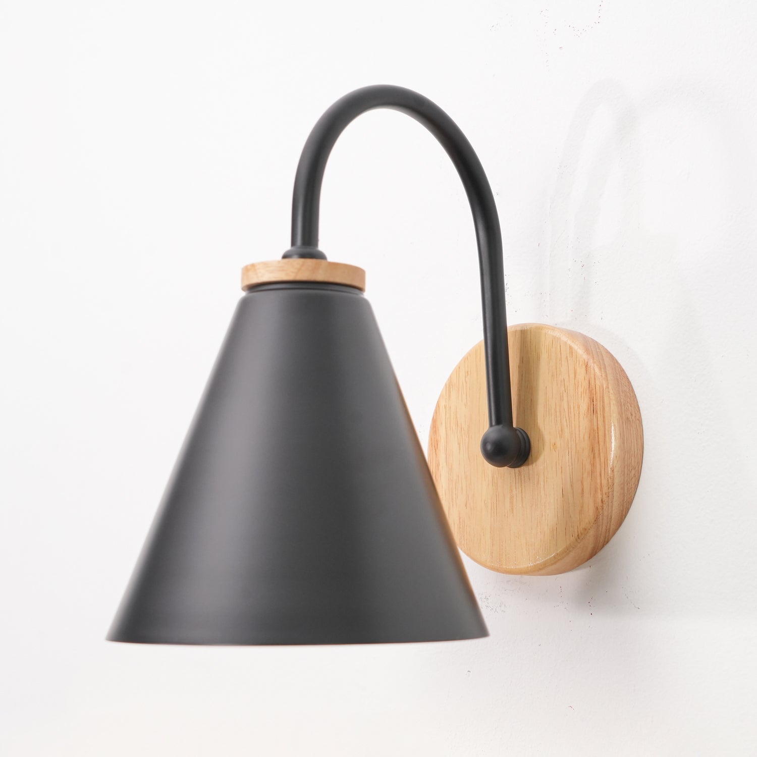 WOW Kona Nordic Wall Lamp