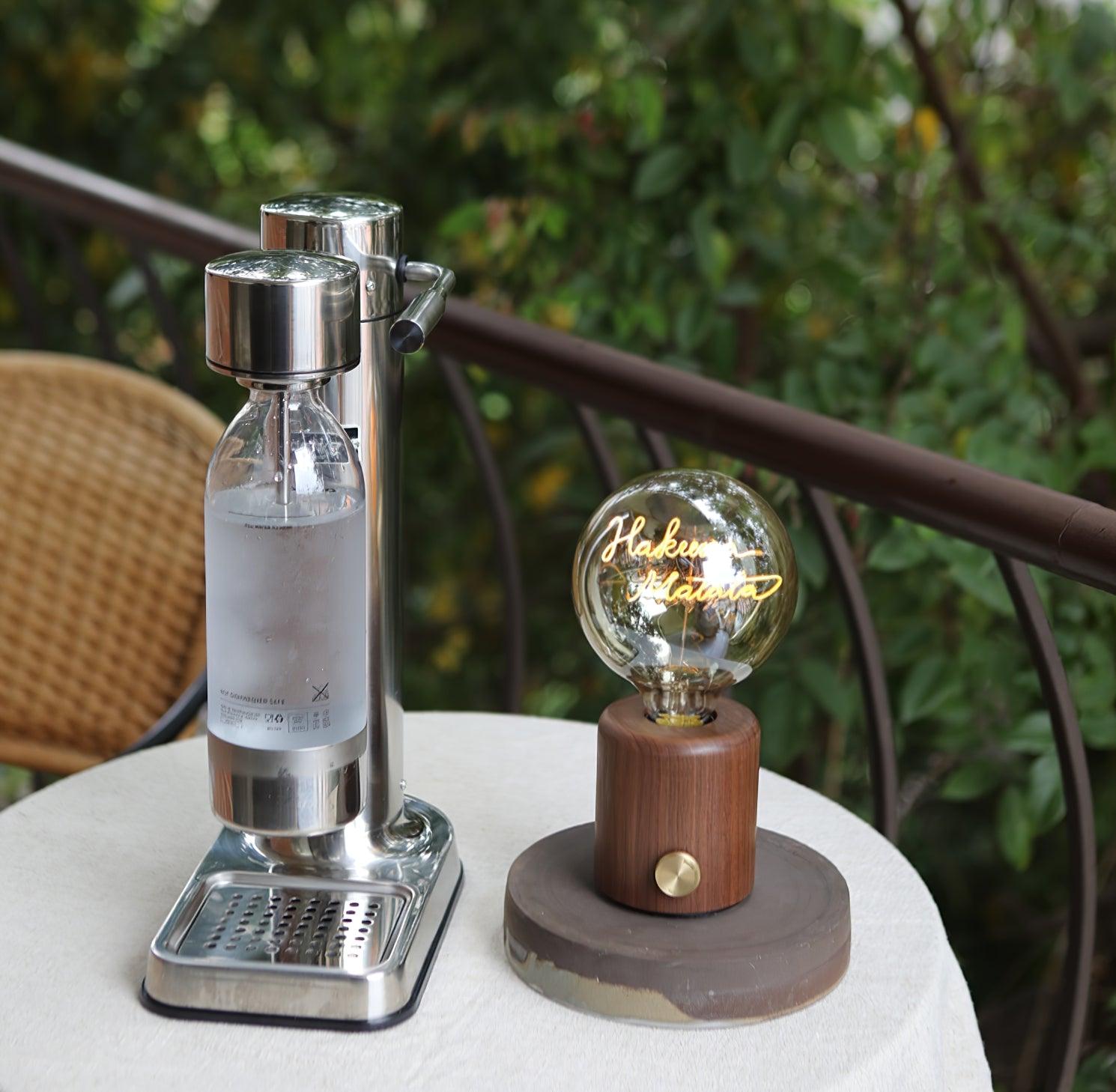 WOW Kuitt Smiley Built-in Battery Table Lamp