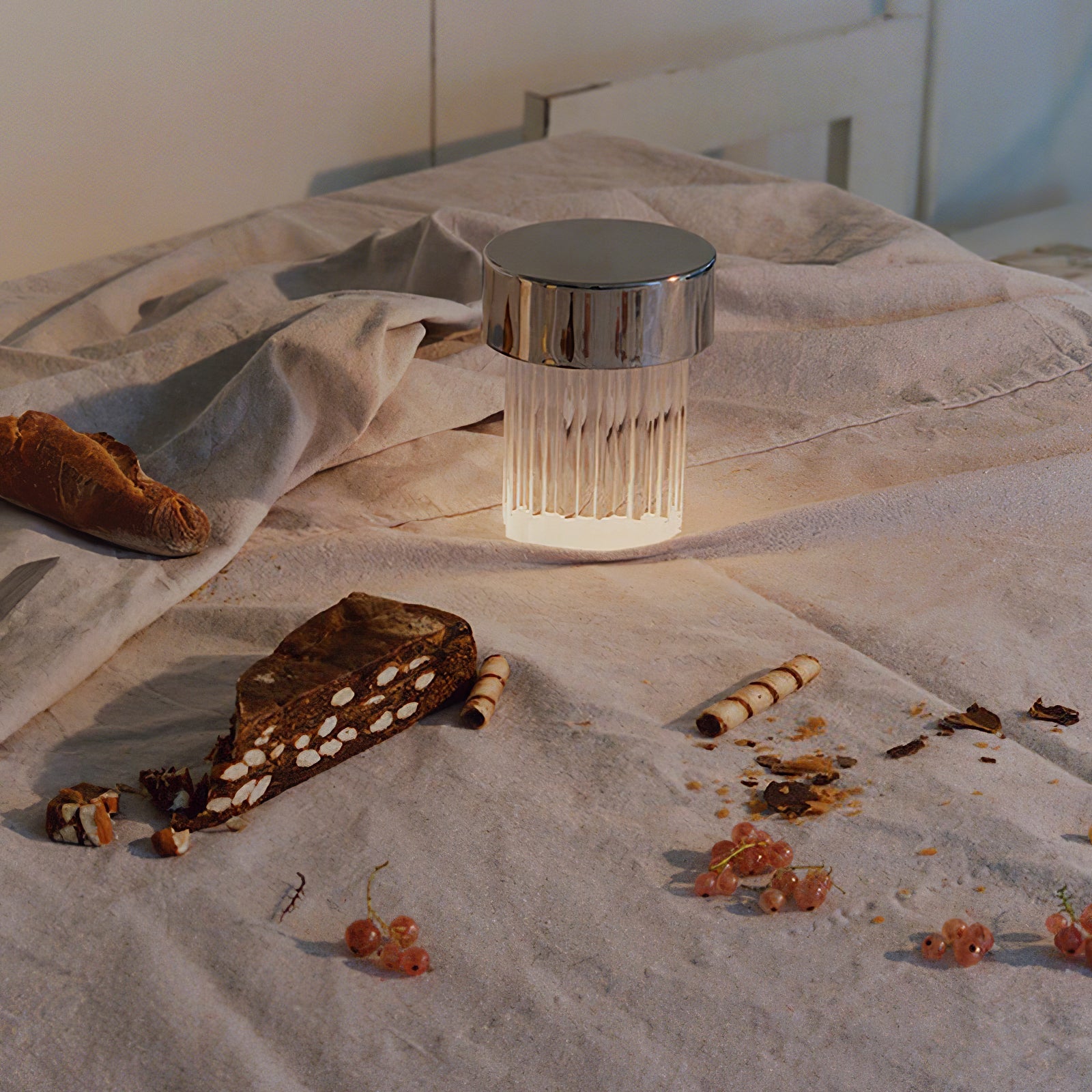 WOW Last Order Portable Table Lamp