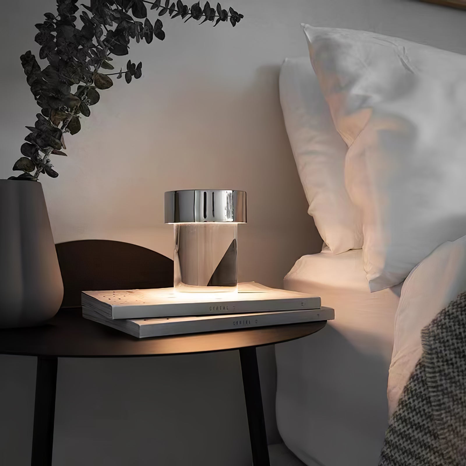 WOW Last Order Portable Table Lamp