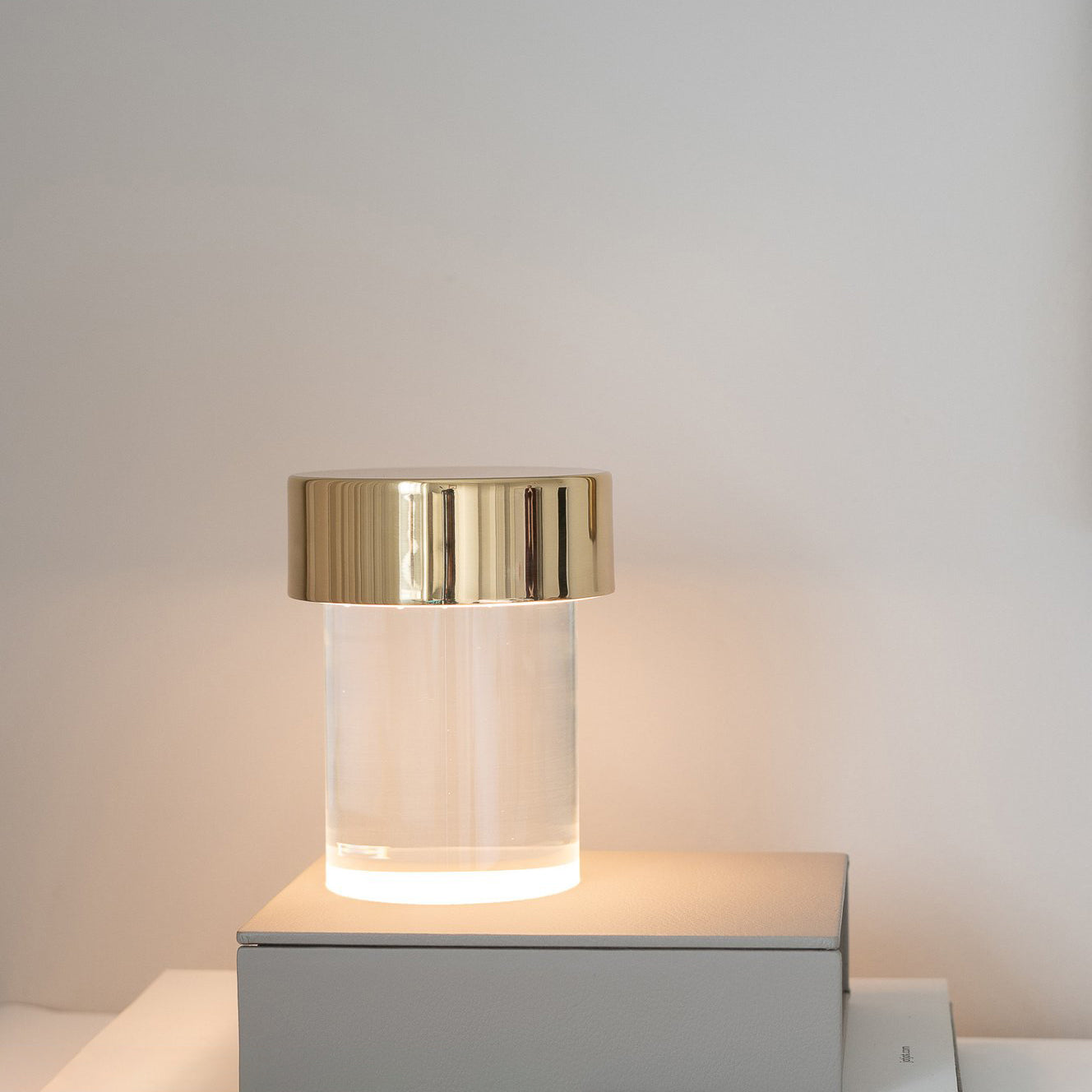 WOW Last Order Portable Table Lamp