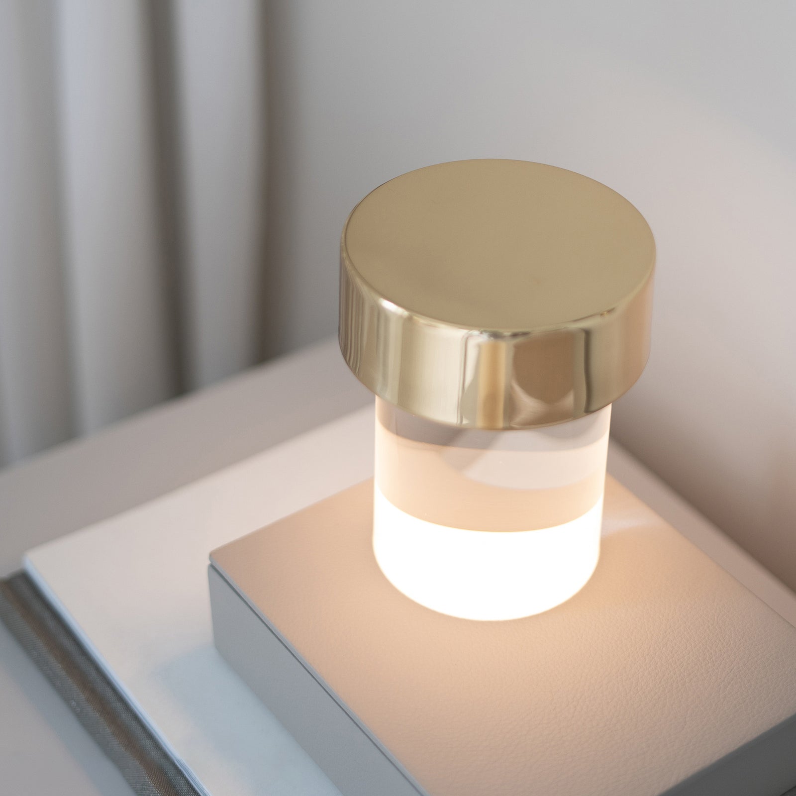 WOW Last Order Portable Table Lamp