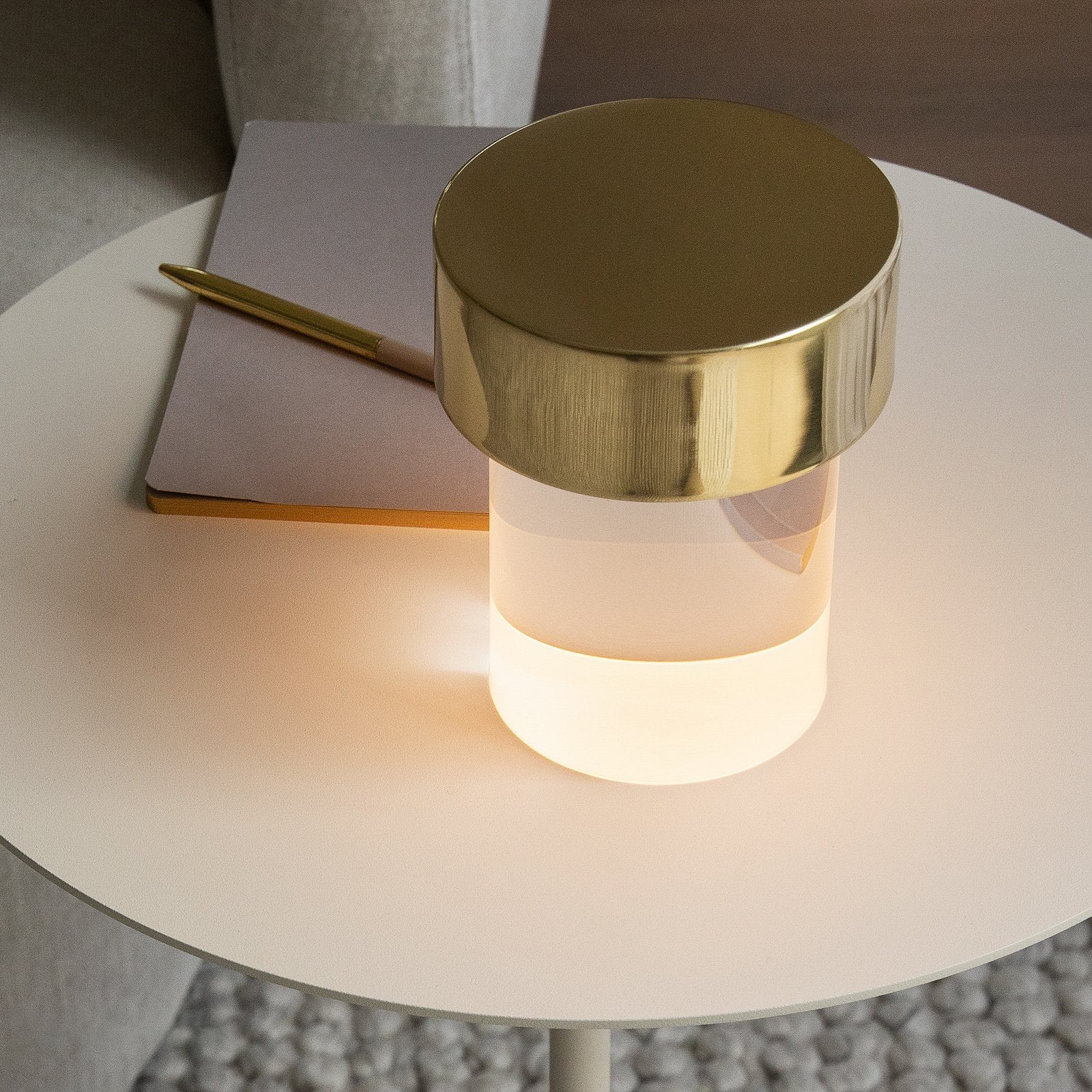 WOW Last Order Portable Table Lamp