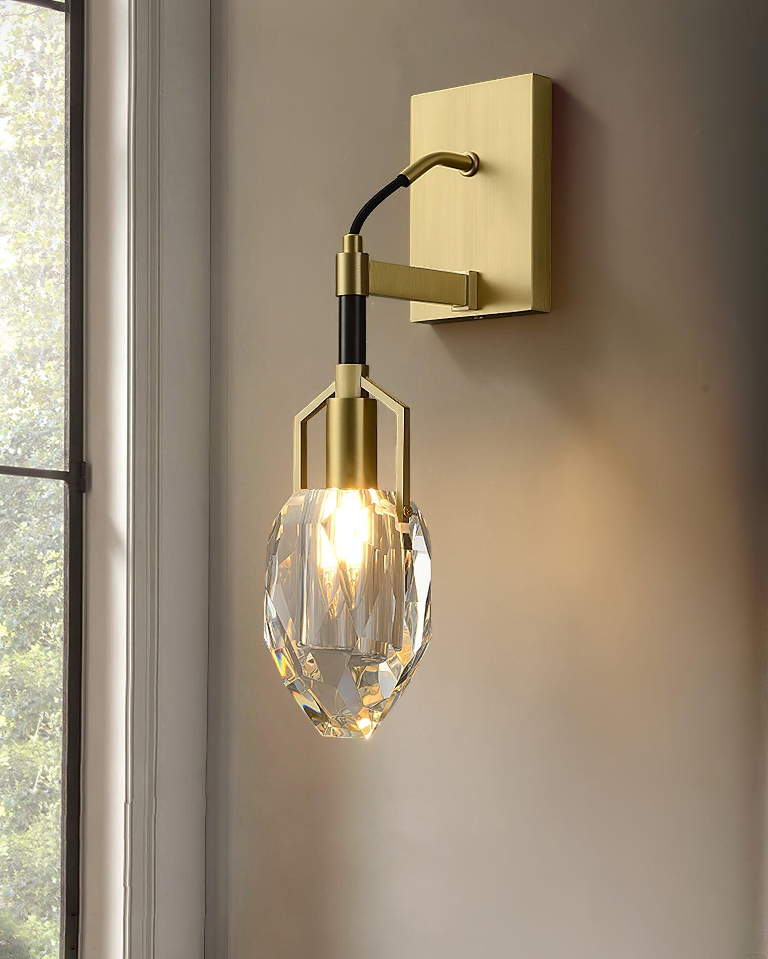 WOW Lavilla Wall Lamp