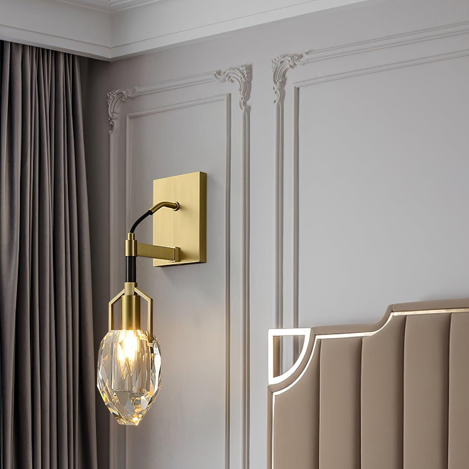 WOW Lavilla Wall Lamp