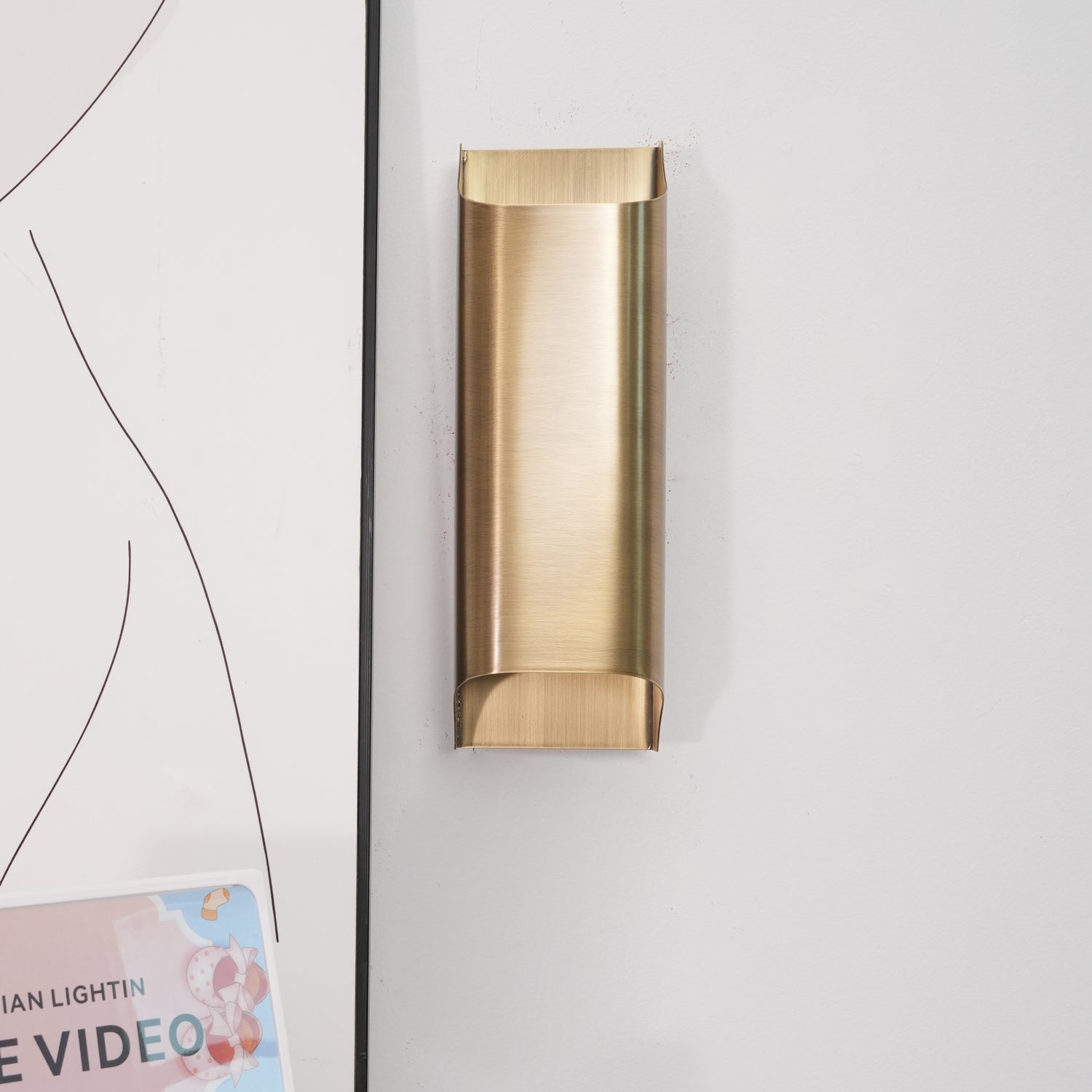 WOW Leclerc Brass Wall Lamp