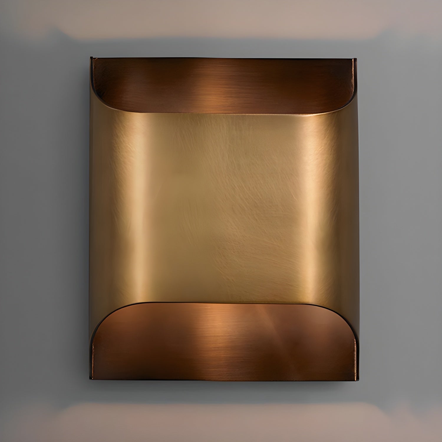 WOW Leclerc Brass Wall Lamp