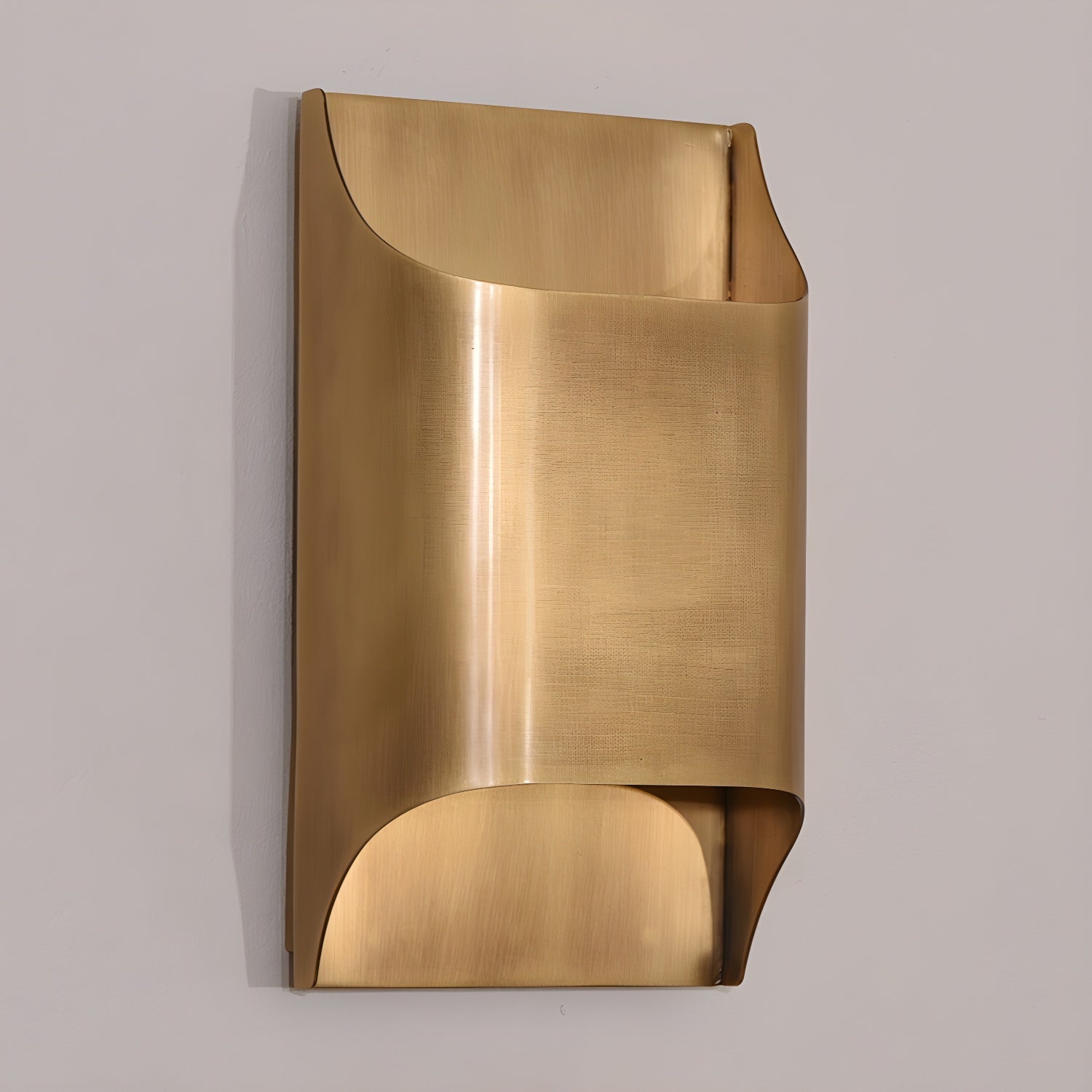 WOW Leclerc Brass Wall Lamp