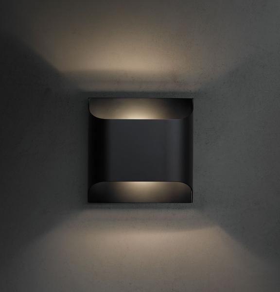 WOW Leclerc Brass Wall Lamp