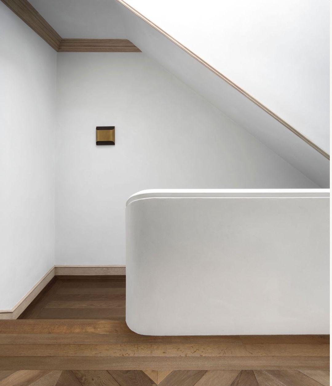 WOW Leclerc Brass Wall Lamp