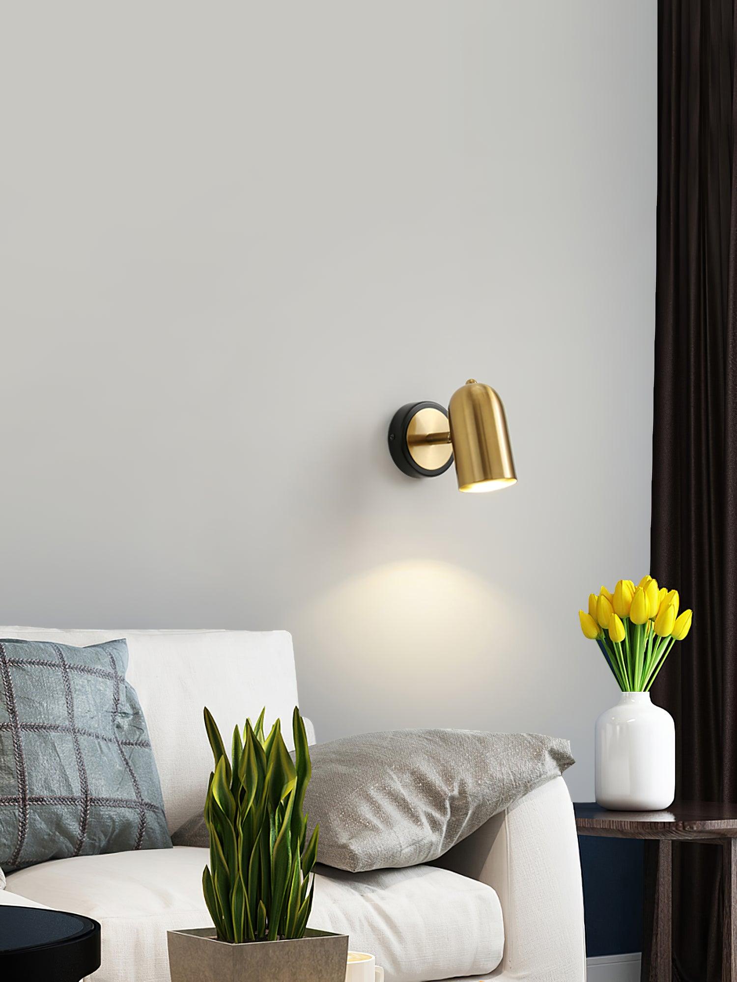 WOW Leonardo Gold Wall Lamp