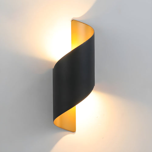 WOW Lila Wall Lamp