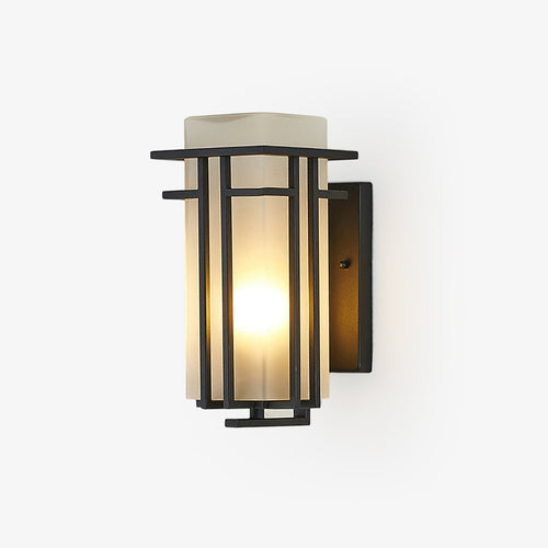 WOW Linden Outdoor Wall Lamp