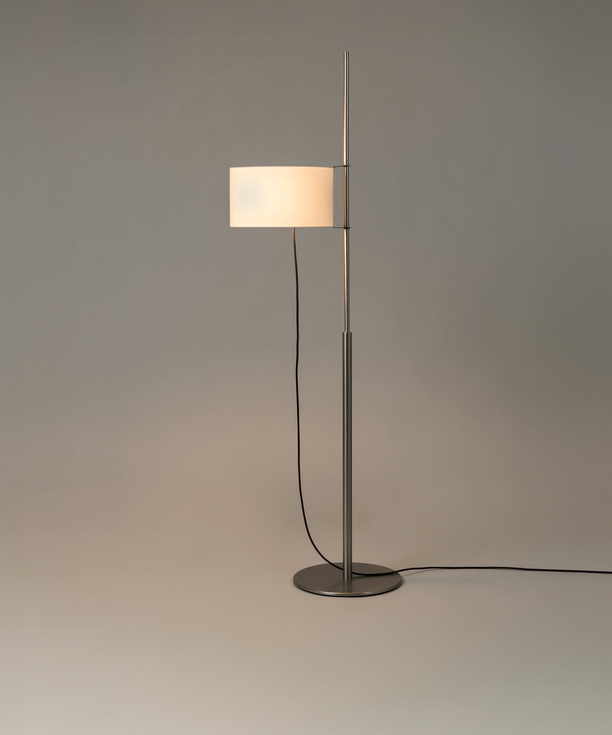 WOW Lino Arc Floor Lamp