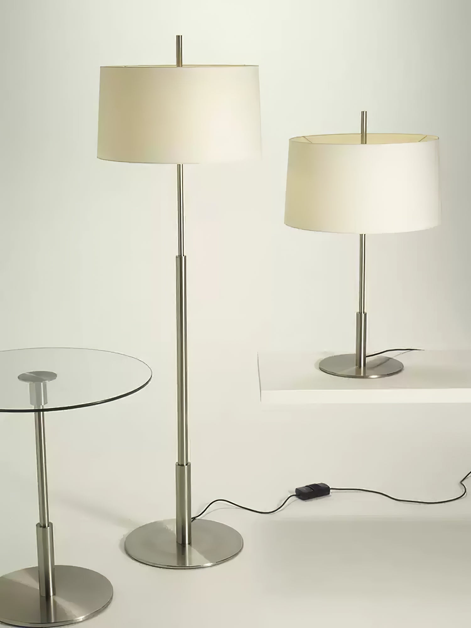 WOW Rilume Floor Lamp