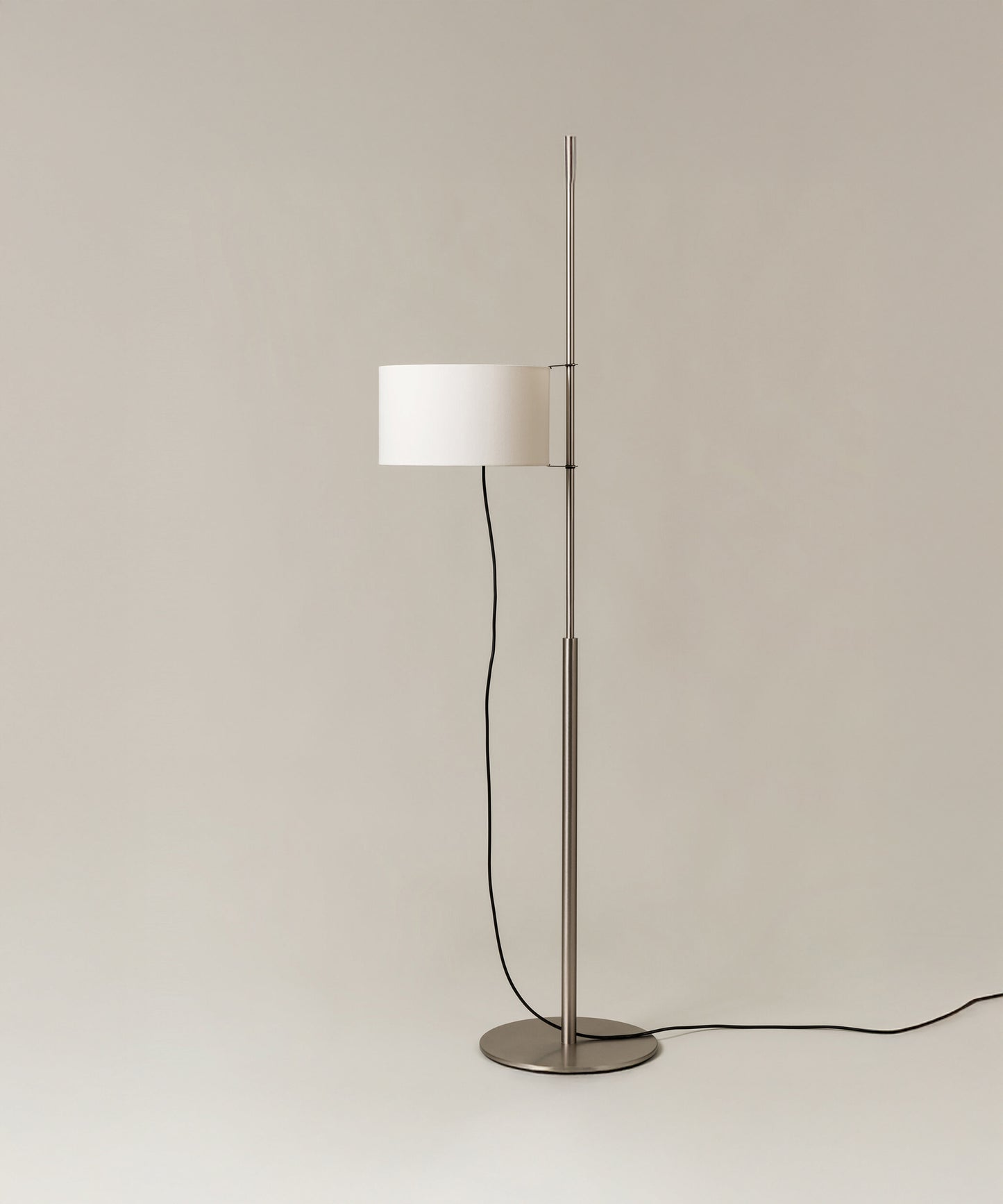 WOW Lino Arc Floor Lamp