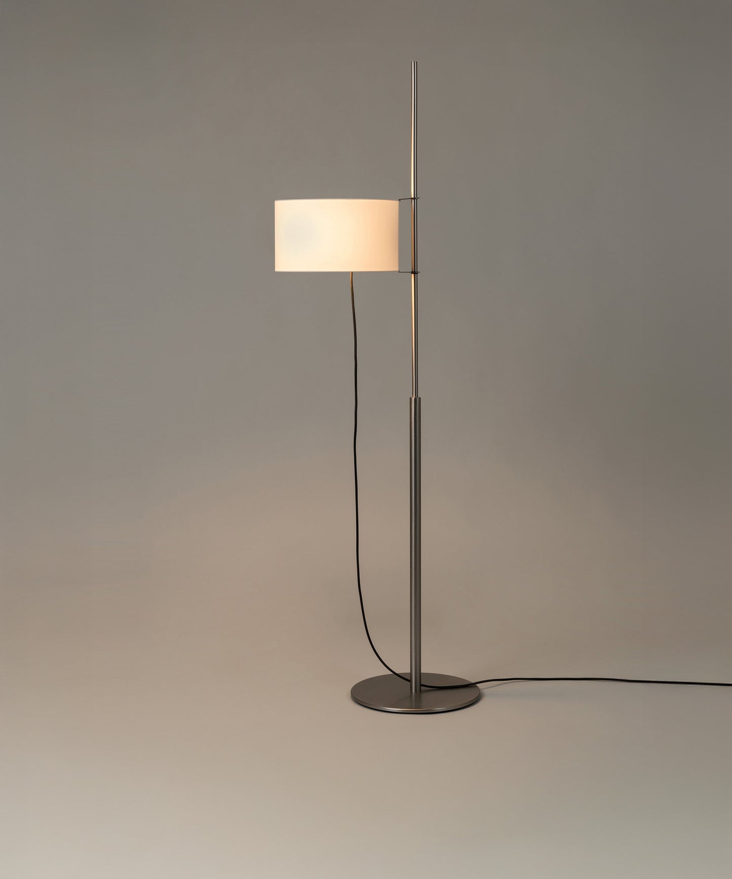 WOW Lino Arc Floor Lamp
