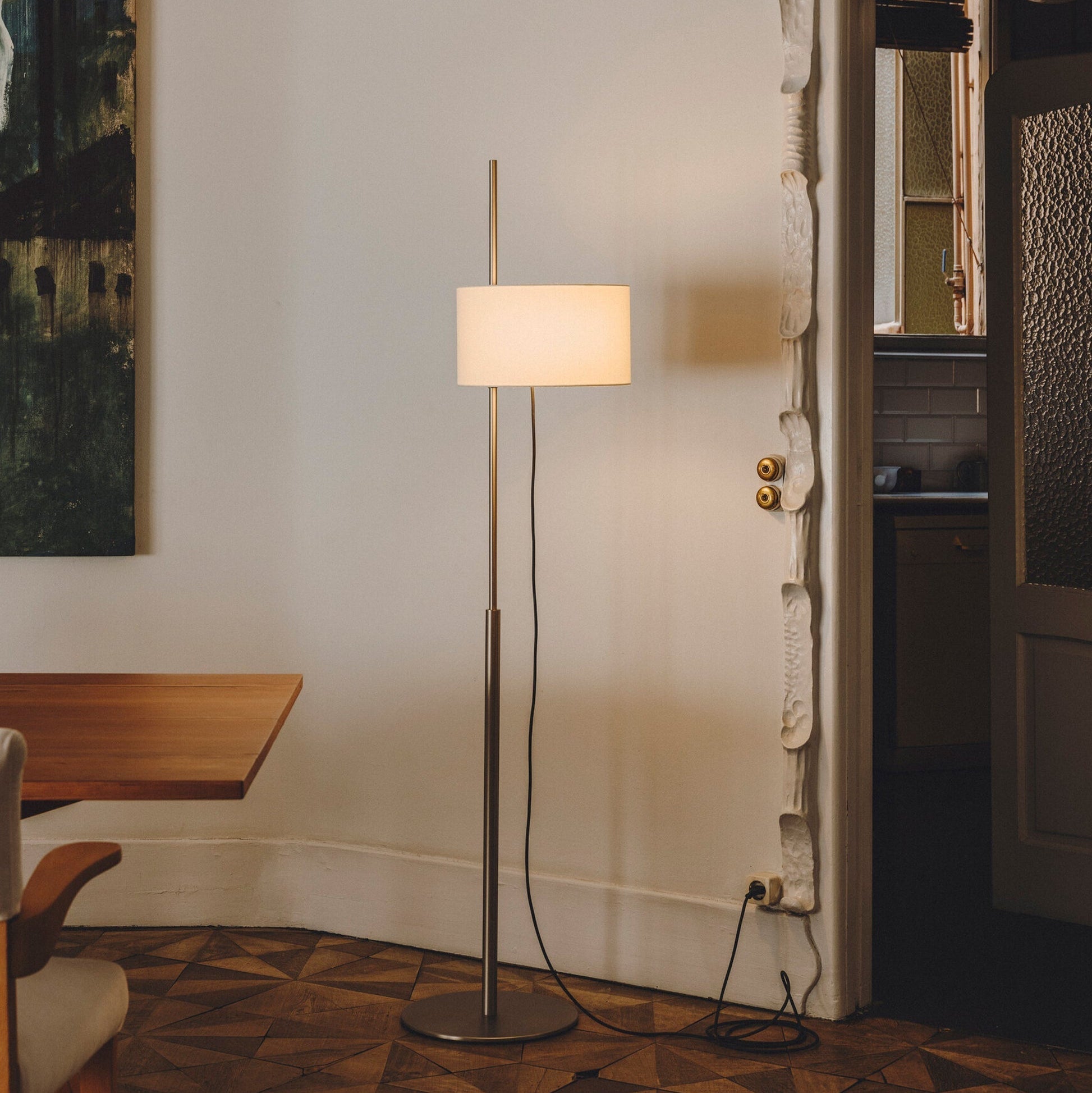 WOW Lino Arc Floor Lamp