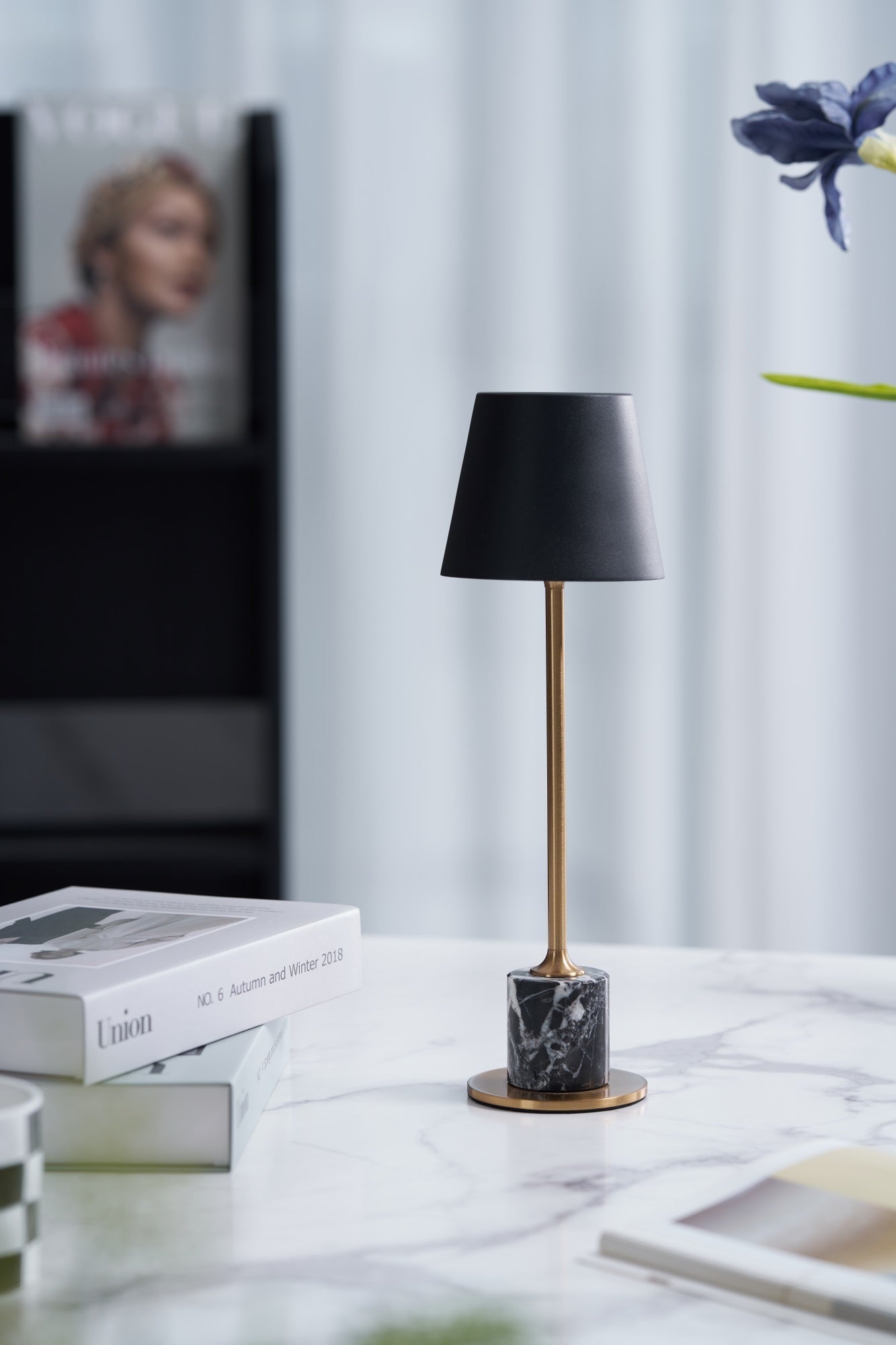 WOW Lirio Mini Marble Table Lamp