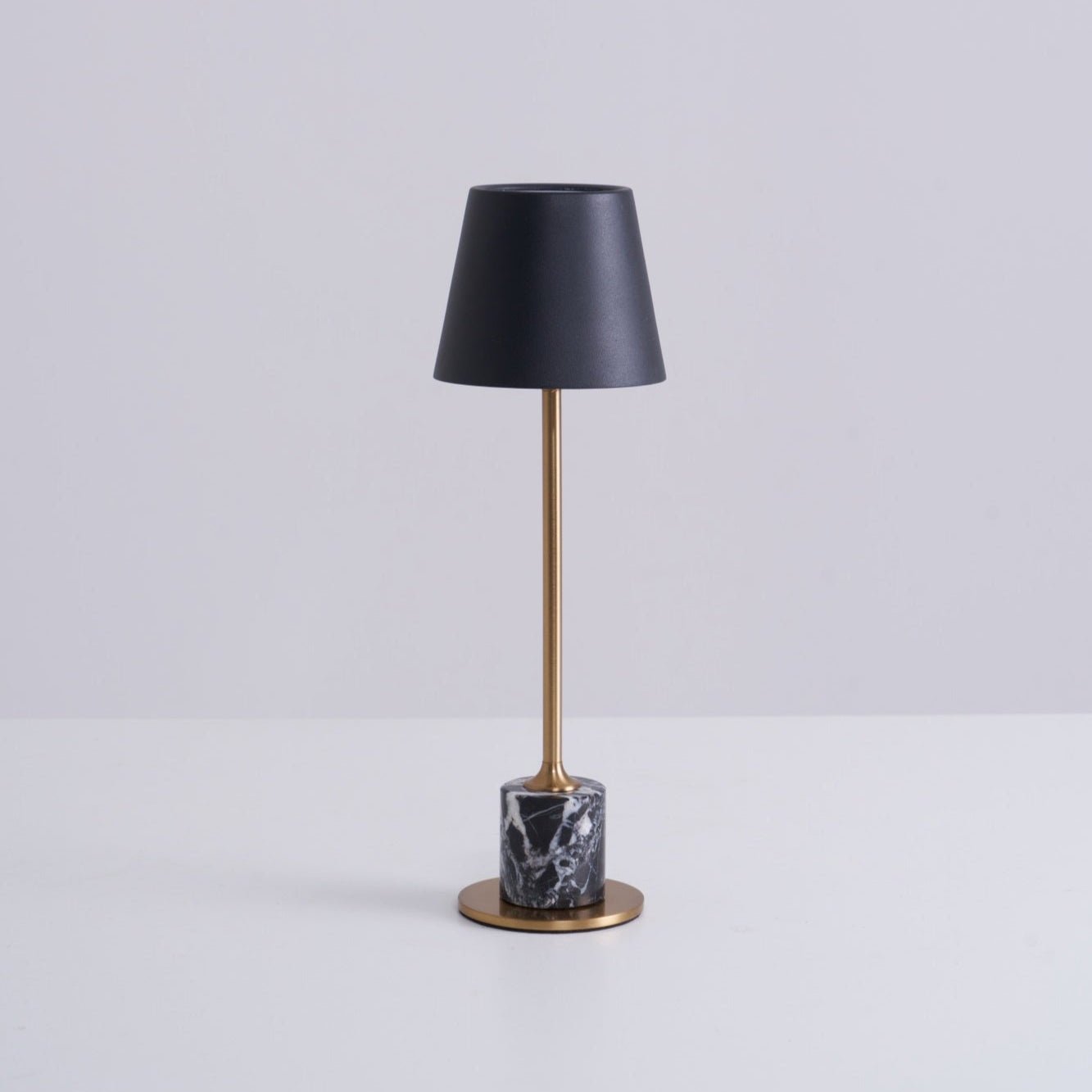 WOW Lirio Mini Marble Table Lamp